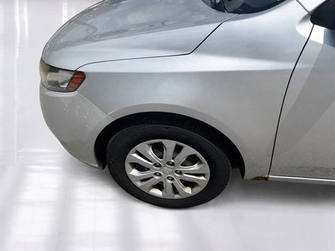 Used 2010 Kia Forte EX FWD image 19