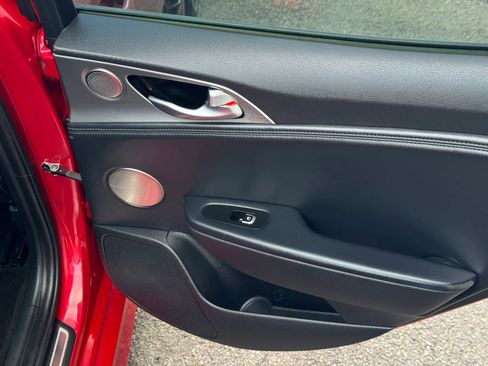 Used 2018 Kia Stinger GT2 RWD image 26