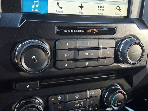 Used 2016 Ford F150 XLT w/ Equipment Group 302A Luxury image 16