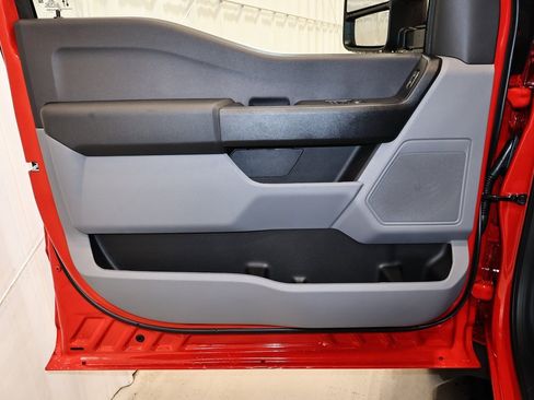 New 2026 Ford F550 4x4 Regular Cab Super Duty image 9