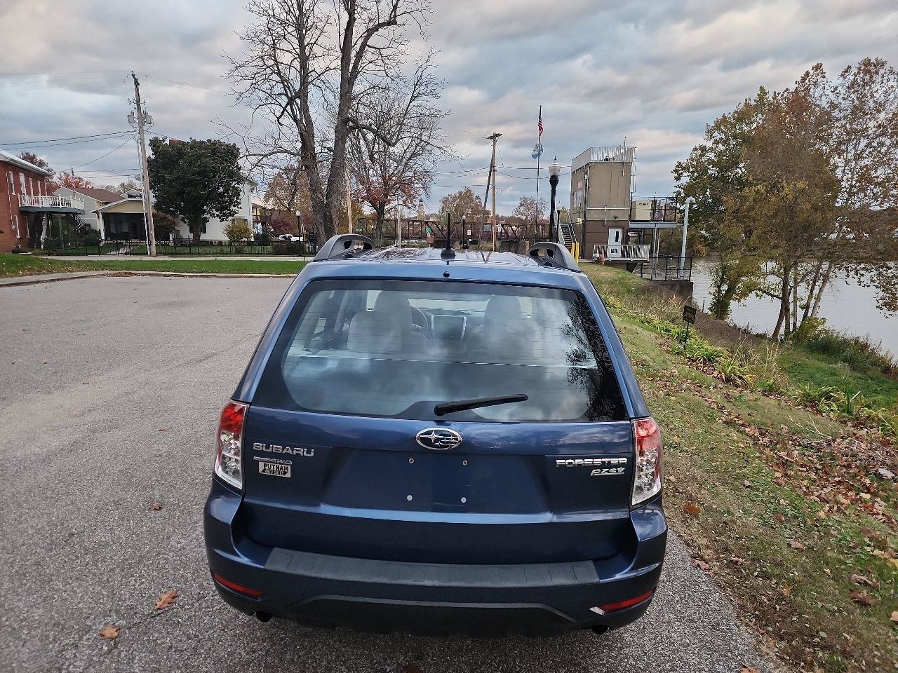Used 2013 Subaru Forester 2.5X AWD/4WD image 4