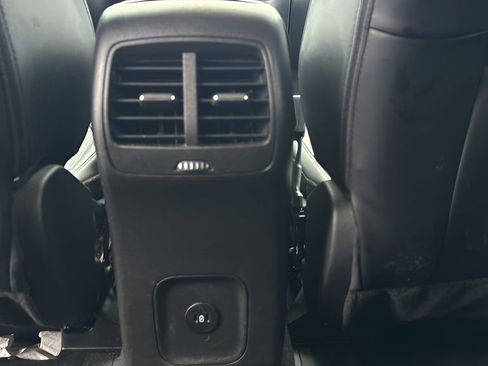 Used 2025 Ford Escape Platinum AWD/4WD image 16