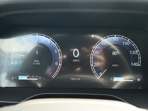 Used 2025 Jeep Grand Cherokee L Laredo w/ Luxury Tech Group I RWD image 19