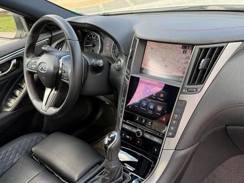 Used 2018 INFINITI Q50 Red Sport 400 w/ Cargo Package (L95) RWD image 13