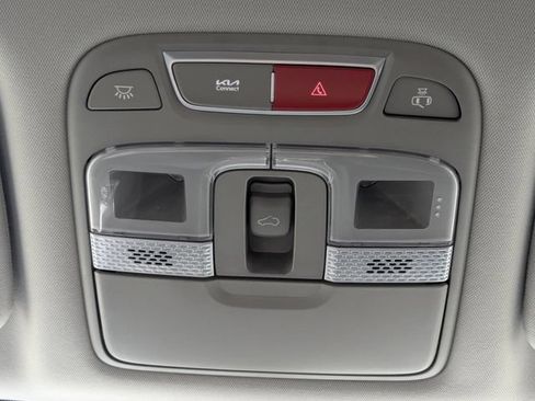 Certified 2025 Kia Telluride S FWD image 28