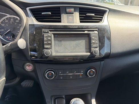 Used 2017 Nissan Sentra SV w/ Driver's Assist Package image 9