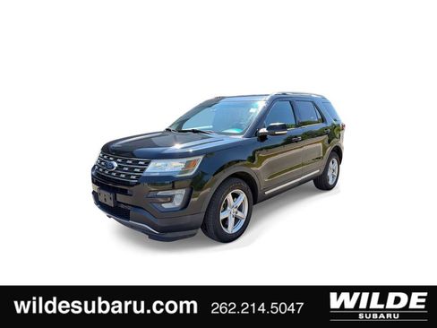 Used 2016 Ford Explorer XLT w/ Equipment Group 202A AWD/4WD image 1