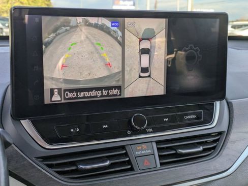 Used 2023 Nissan Altima 2.5 SL image 10