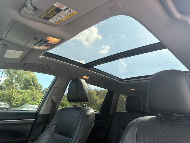 Used 2019 Toyota Highlander Limited Platinum AWD/4WD image 34