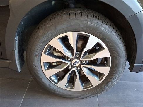 Certified 2025 Subaru Outback Limited w/ Popular Package #2 image 7