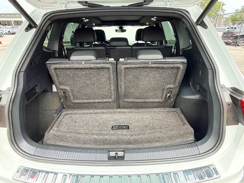 Used 2019 Volkswagen Tiguan SEL Premium AWD/4WD image 11