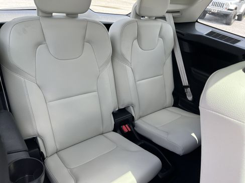 Used 2023 Volvo XC90 B6 Plus w/ Protection Package AWD/4WD image 19