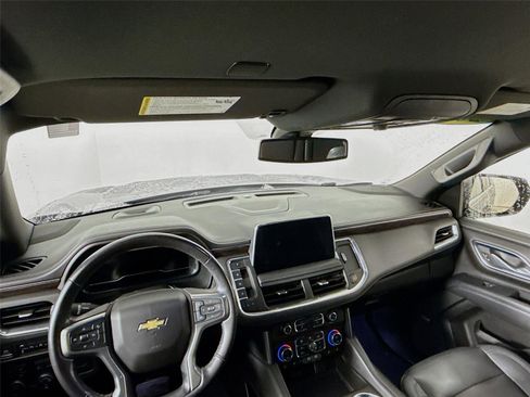 Used 2022 Chevrolet Suburban LT image 31