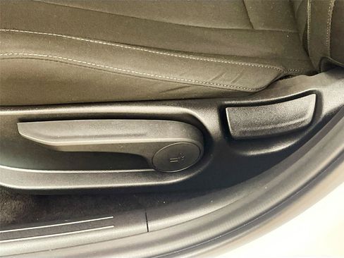 Used 2025 Hyundai Elantra Sport w/ Cargo Package FWD image 20