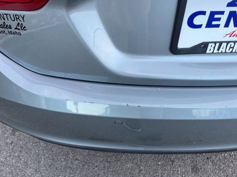 Used 2025 Chevrolet Malibu LT image 9