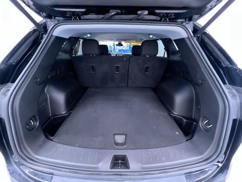 Used 2022 Chevrolet Blazer LT FWD image 42