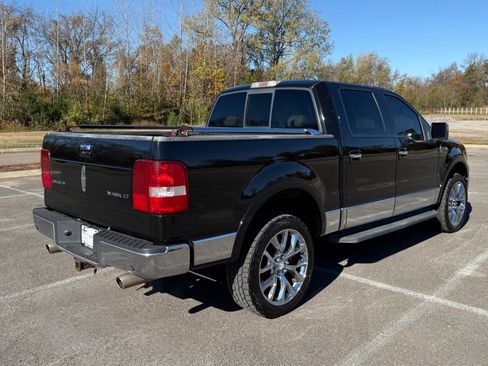 Used 2006 Lincoln Mark LT 4x4 image 3