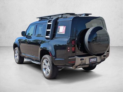 Used 2023 Land Rover Defender 130 X-Dynamic SE AWD/4WD image 8