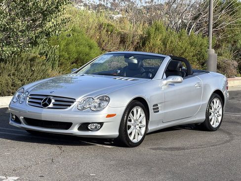 Used 2008 Mercedes-Benz SL 550 image 2