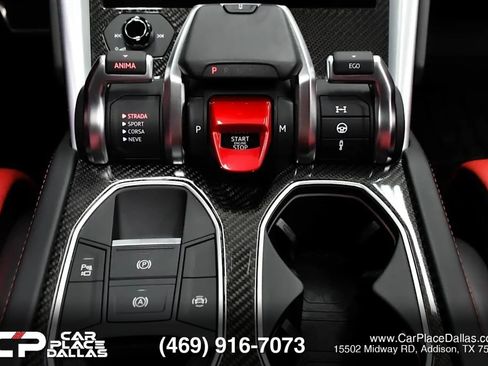 Used 2022 Lamborghini Urus AWD/4WD image 12