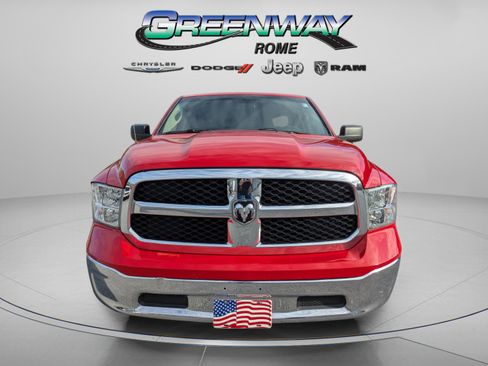 Used 2021 RAM 1500 Classic SLT image 3