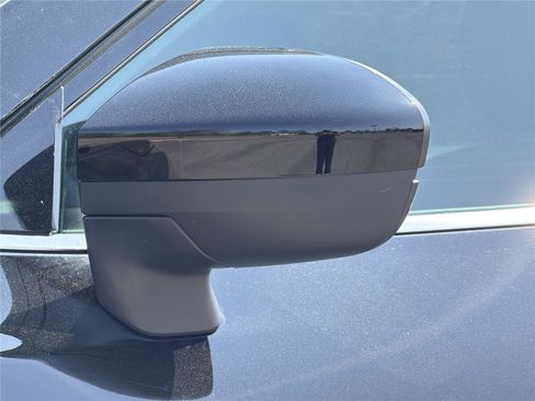 Used 2024 Nissan Pathfinder S AWD/4WD image 32