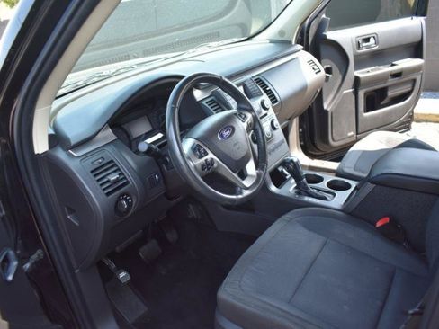 Used 2019 Ford Flex SE FWD image 18