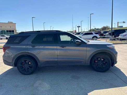 Used 2023 Ford Explorer ST w/ Equipment Group 401A AWD/4WD image 17