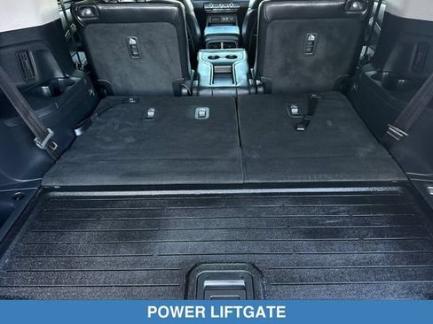 Certified 2025 Honda Pilot Touring image 19