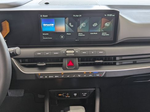 Used 2025 Kia K4 FWD image 25