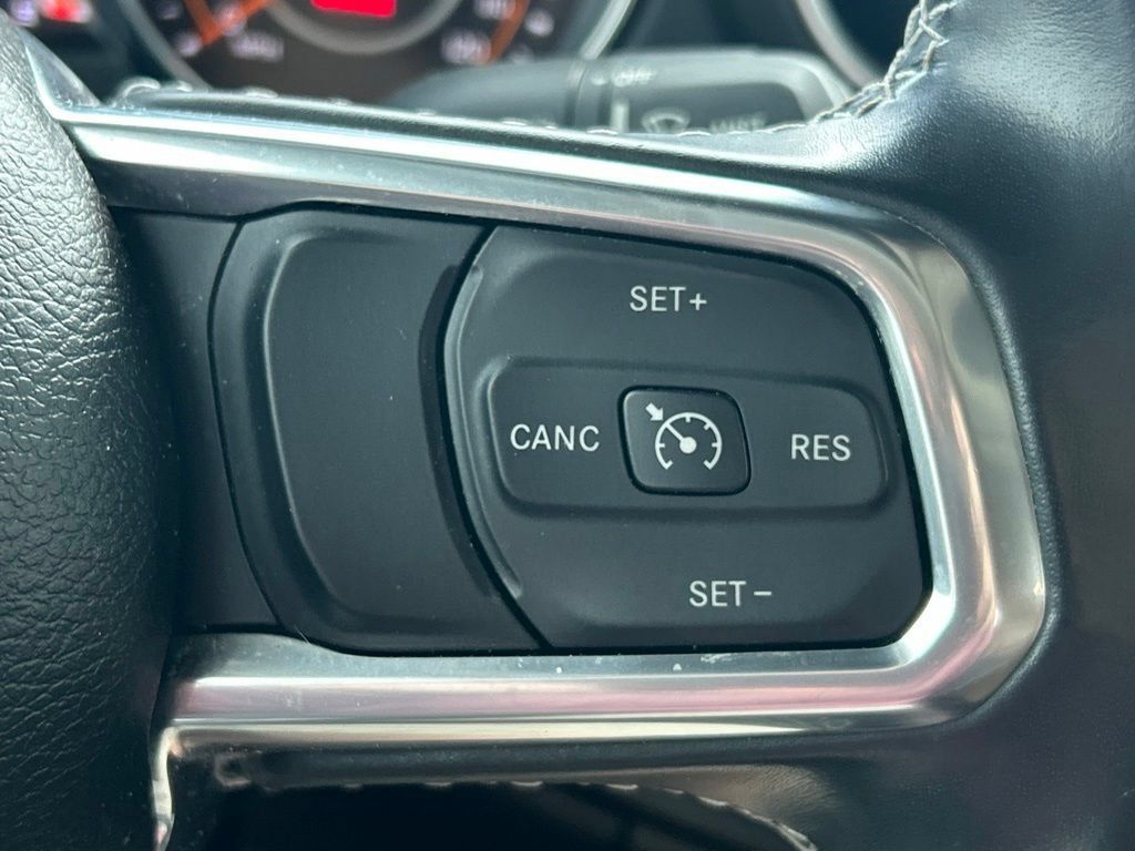 Used 2022 Jeep Gladiator Overland AWD/4WD image 25