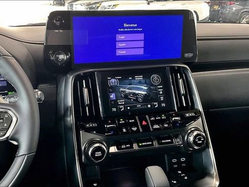 New 2026 Lexus LX 700h Luxury image 7