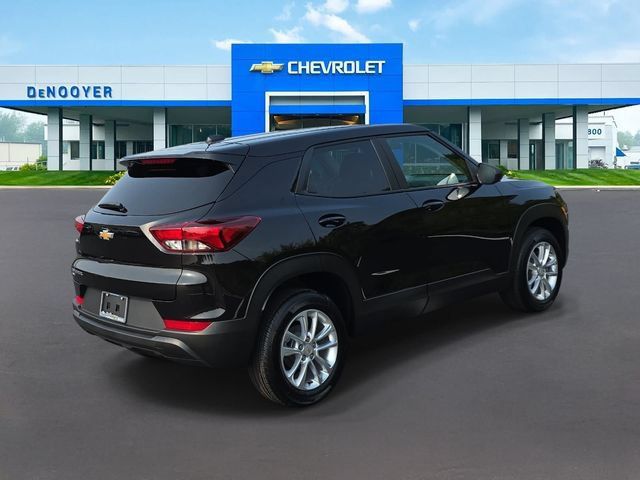 New 2026 Chevrolet TrailBlazer LS w/ LS Convenience Package AWD/4WD image 6