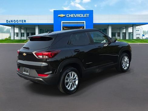 New 2026 Chevrolet TrailBlazer LS w/ LS Convenience Package AWD/4WD image 6