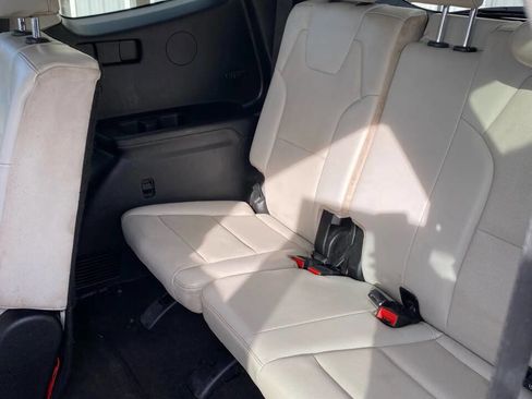 Used 2020 Kia Telluride S w/ S 8 Passenger Seating Package image 24