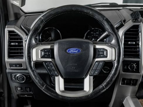 Used 2019 Ford F250 Lariat w/ Lariat Ultimate Package image 17