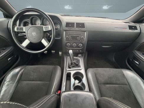 Used 2009 Dodge Challenger SRT8 w/ Spring Special Group RWD image 13