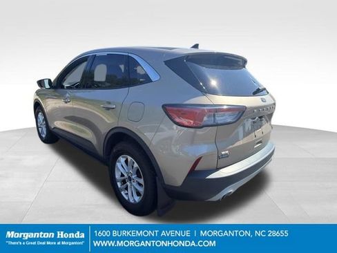 Used 2020 Ford Escape SE AWD/4WD image 3