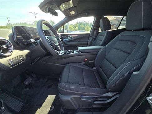 New 2025 Chevrolet Blazer EV LT image 16