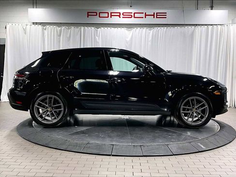 Used 2025 Porsche Macan AWD/4WD image 10