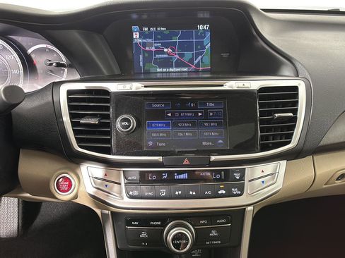 Used 2015 Honda Accord EX-L image 32