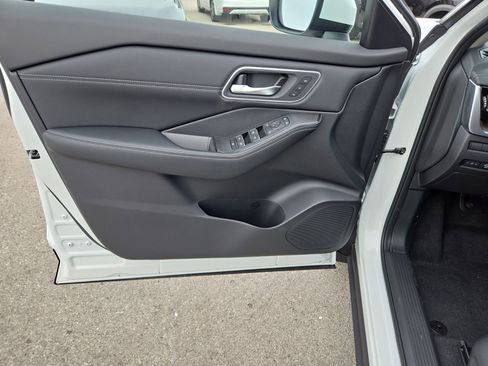 New 2026 Nissan Rogue Platinum w/ Platinum Premium Package image 11