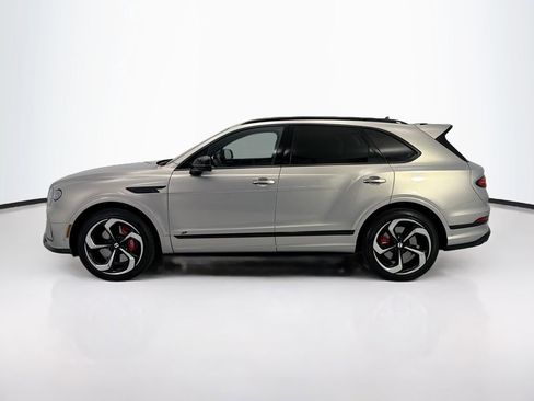 Used 2023 Bentley Bentayga AWD/4WD image 8