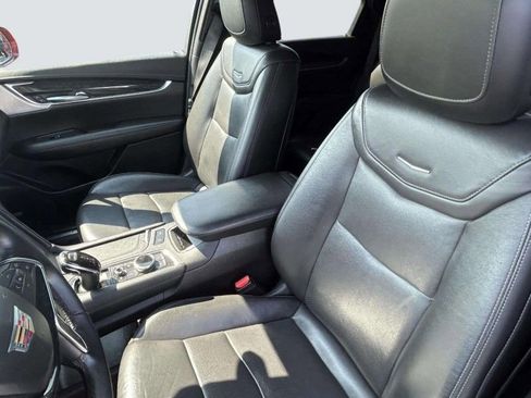 Used 2020 Cadillac XT5 Premium Luxury image 19