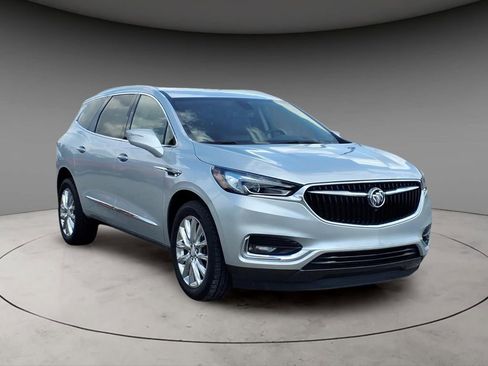 Used 2020 Buick Enclave Essence w/ Sound and Sites Package AWD/4WD image 14
