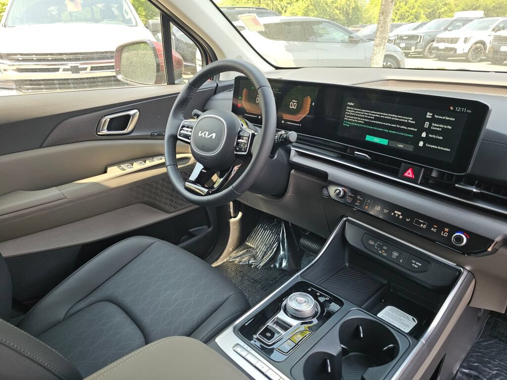 New 2026 Kia Carnival EX FWD image 32