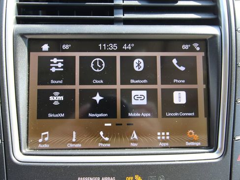 Used 2019 Lincoln Nautilus Reserve image 36