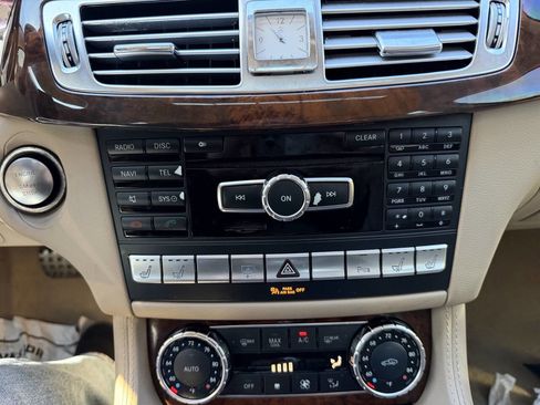 Used 2012 Mercedes-Benz CLS 550 4MATIC image 20