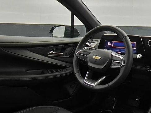 Used 2024 Chevrolet Blazer EV LT AWD/4WD image 23
