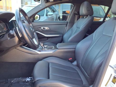 Used 2021 BMW 330i Sedan w/ Premium Package image 22
